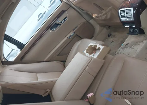 2008 Mercedes-Benz S 550 z USA, uszkodzony, nr VIN WDDNG71X98A196036